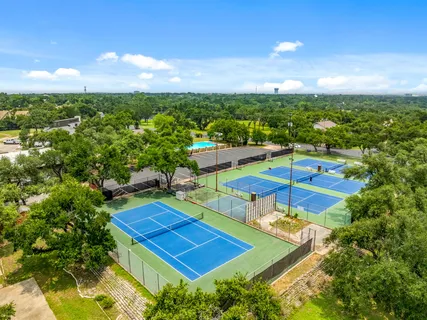 $985,000 | 10503 Spicewood Parkway, Austin, TX 78750