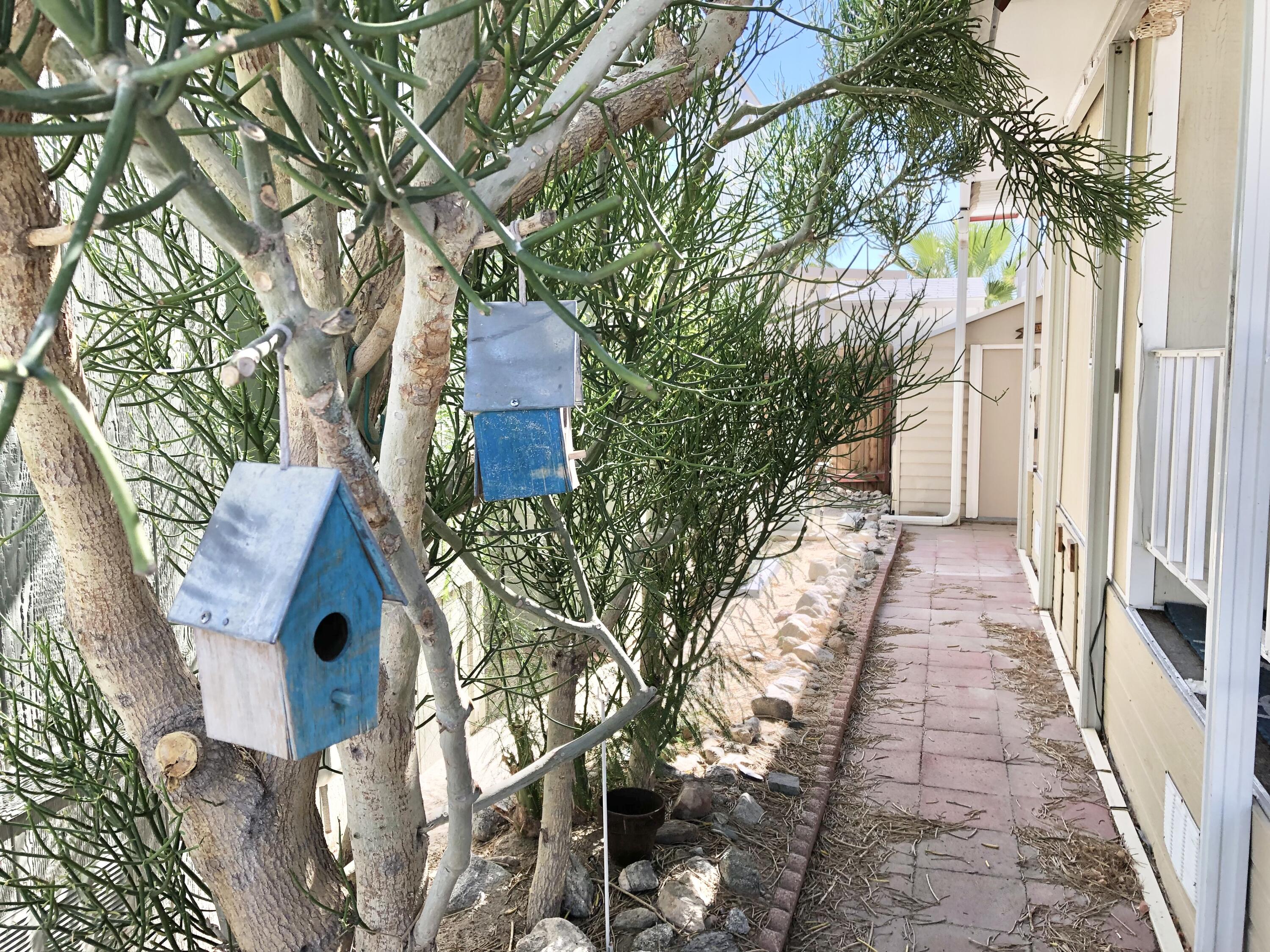 74711 Dillon Road Desert Hot Springs, CA 92241 - Photo 4 of 44