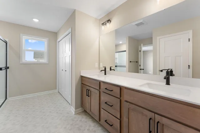 $599,990 | 15714 Granada Avenue North, Hugo, MN 55038