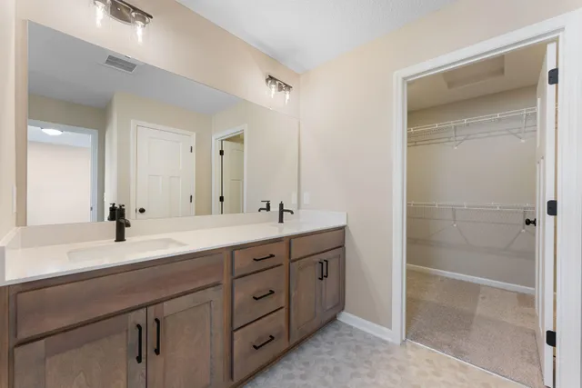 $599,990 | 15714 Granada Avenue North, Hugo, MN 55038