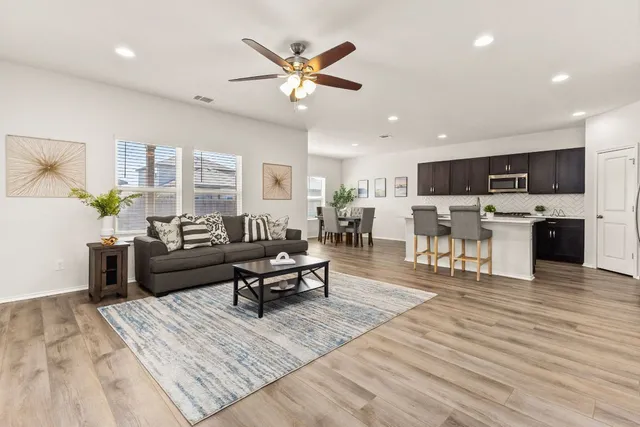 $2,150 | 2946 Wolfcreek, New Braunfels, TX 78130