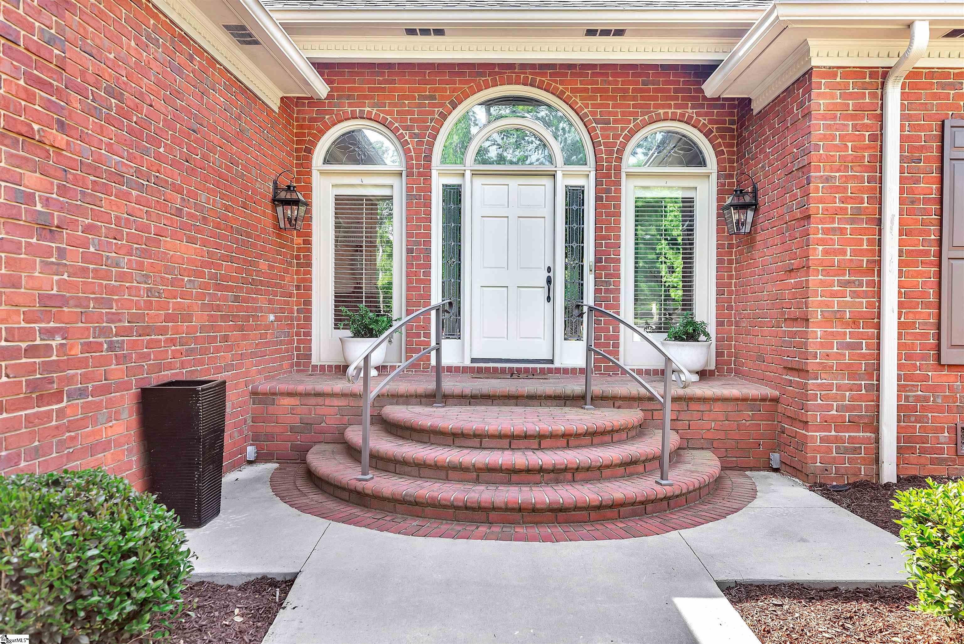 1002 Thornehill Drive Anderson, SC 29621 - Photo 2 of 43
