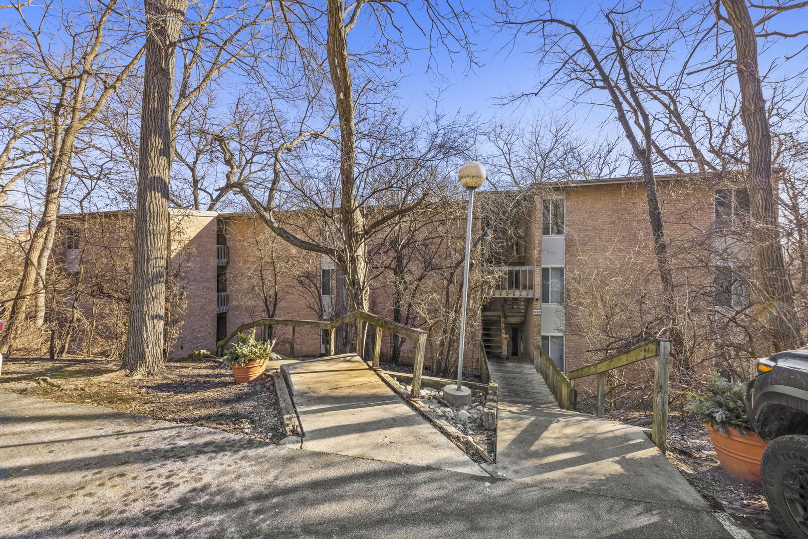 6006 Forest View Road, Unit 1B Lisle, IL 60532 - Photo 9 of 12