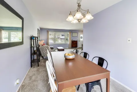 $379,000 | 345 East View Street, Lombard, IL 60148