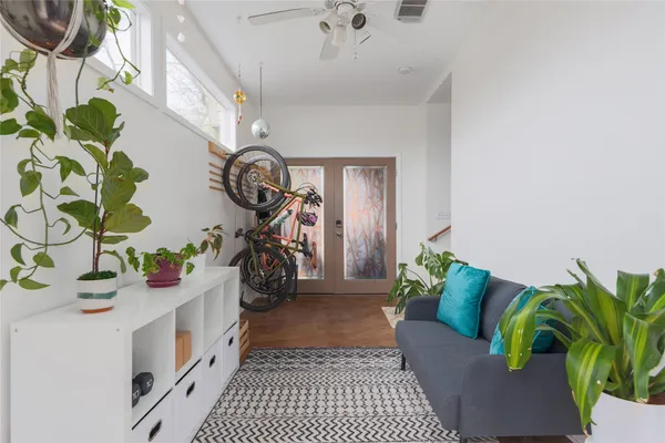 $3,500 | 3005 East 14th Street, Austin, TX 78702