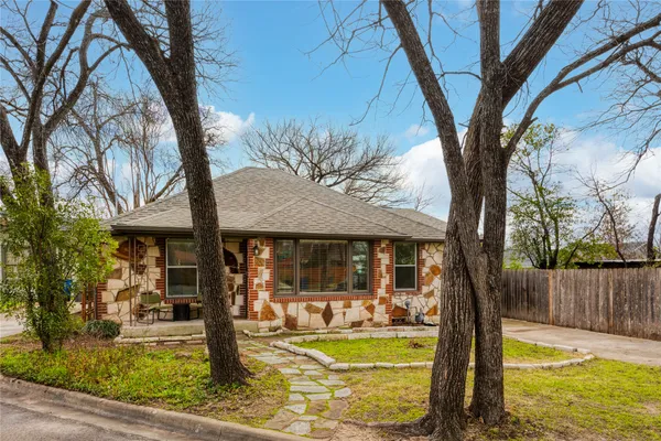 $3,500 | 3005 East 14th Street, Austin, TX 78702