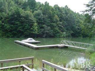 57 Sandy Court Gretna, VA 24557 - Photo 2 of 13