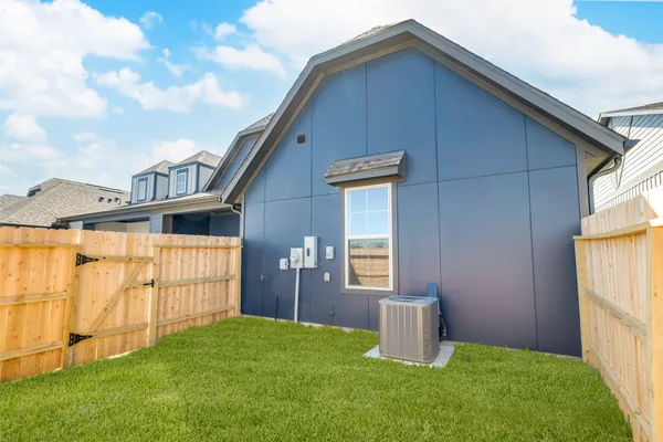 $315,400 | 407 Legacy Point, Unit A, Sealy, TX 77474