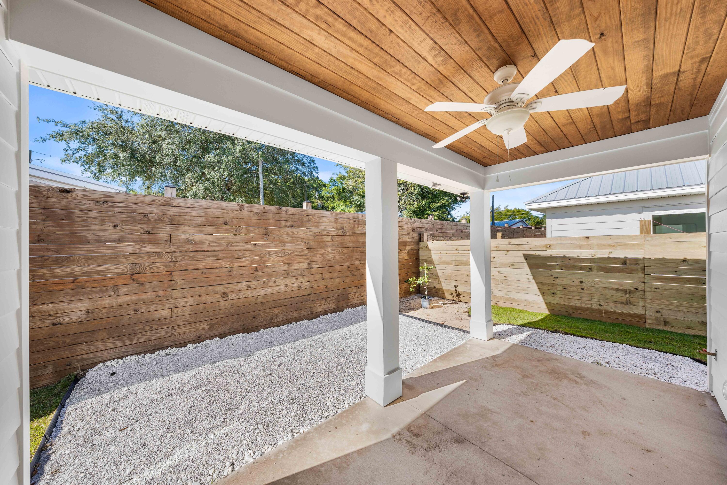 103 Fletcher Way Destin, FL 32541 - Photo 11 of 30 105 Fletcher-33