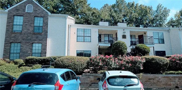 $115,000 | 695 Windchase Lane, Stone Mountain, GA 30083