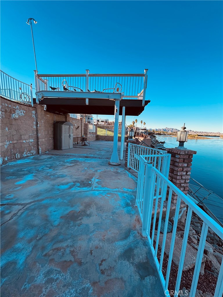 5770 Colorado River Road Blythe, CA 92225 - Photo 28 of 34 a view of a roof deck