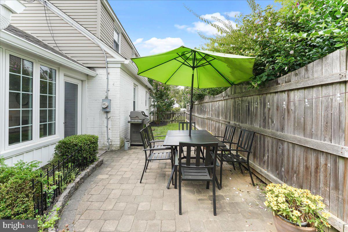 400 Southcroft Road Springfield, PA 19064 - Photo 33 of 44 a outdoor view with a sitting space