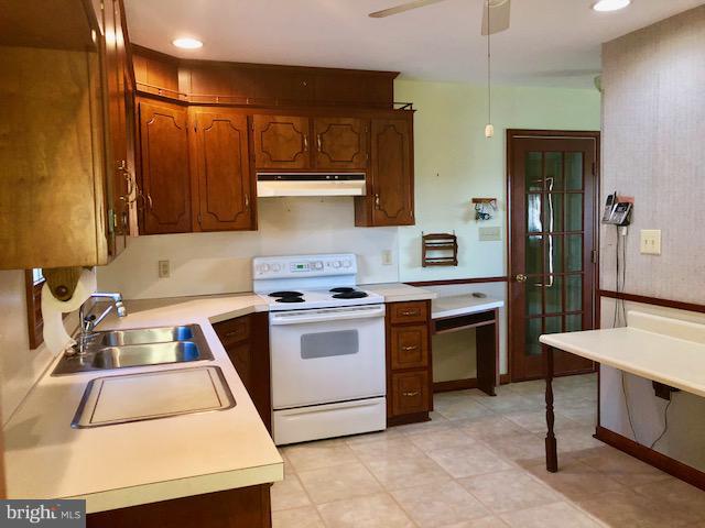 179 Stullfield Road Chambersburg, PA 17202 - Photo 6 of 21 Interior (General)