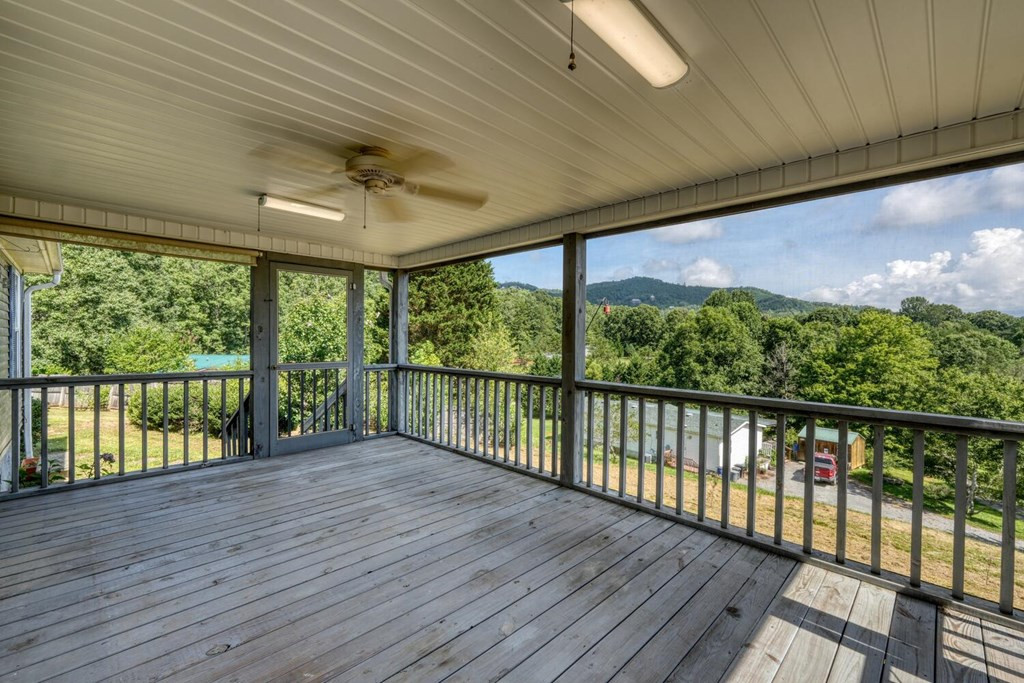 209 Turkey Ridge Drive Murphy, NC 28906 - Photo 5 of 51