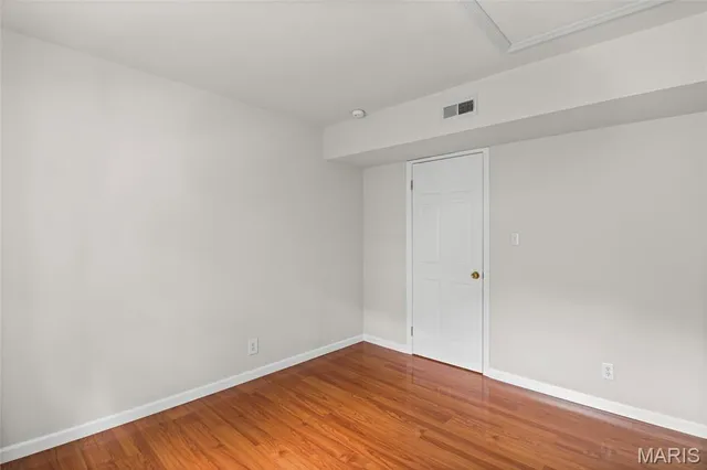 $144,900 | 9112 West Swan Circle, Brentwood, MO 63144