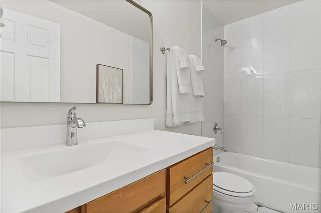 $144,900 | 9112 West Swan Circle, Brentwood, MO 63144