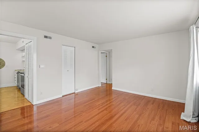 $144,900 | 9112 West Swan Circle, Brentwood, MO 63144