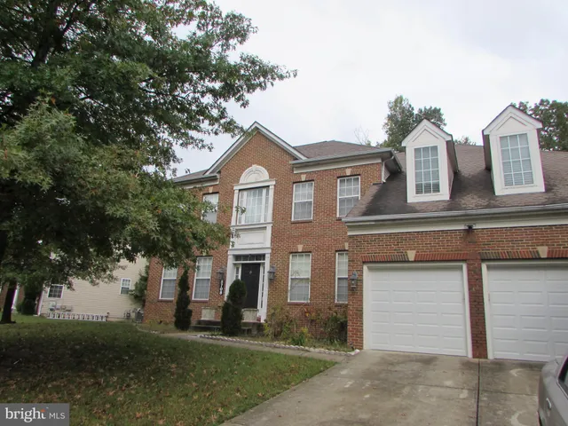 front view of house with a yard