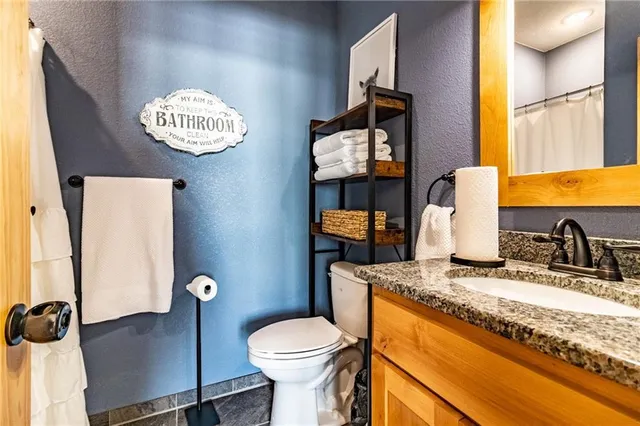 $580,000 | 1193 Southeast 23 Highway, Windsor, MO 65360