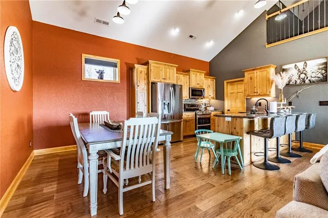 $580,000 | 1193 Southeast 23 Highway, Windsor, MO 65360