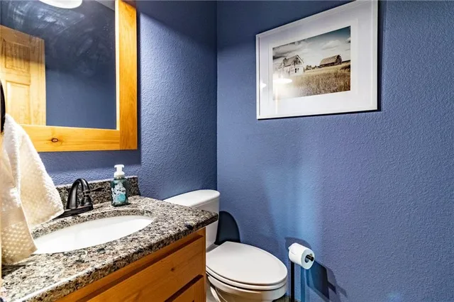 $580,000 | 1193 Southeast 23 Highway, Windsor, MO 65360