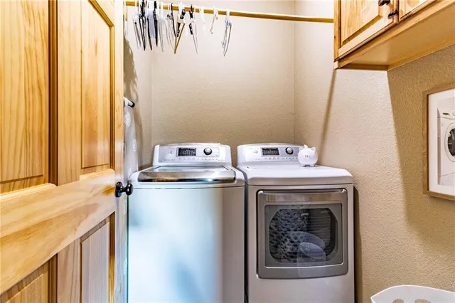 $580,000 | 1193 Southeast 23 Highway, Windsor, MO 65360