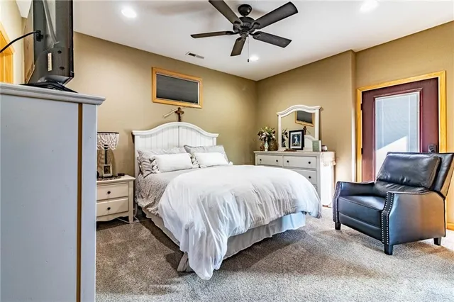 $580,000 | 1193 Southeast 23 Highway, Windsor, MO 65360