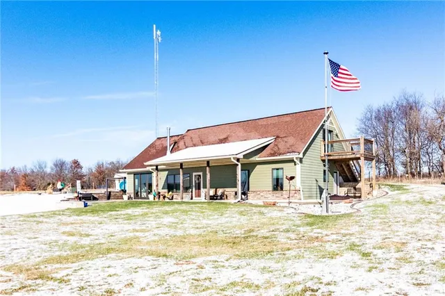 $580,000 | 1193 Southeast 23 Highway, Windsor, MO 65360