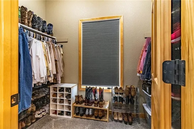 $580,000 | 1193 Southeast 23 Highway, Windsor, MO 65360