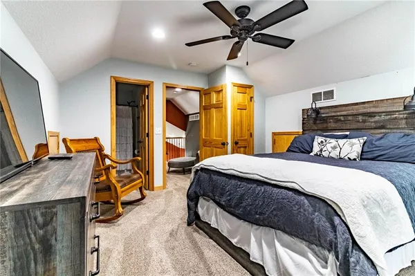 $570,000 | 1193 Southeast 23 Highway, Windsor, MO 65360