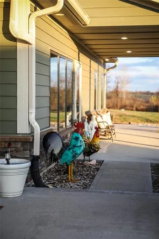 $580,000 | 1193 Southeast 23 Highway, Windsor, MO 65360