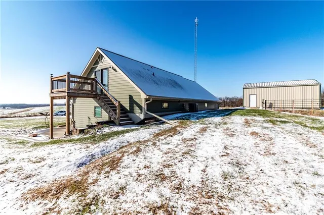 $580,000 | 1193 Southeast 23 Highway, Windsor, MO 65360