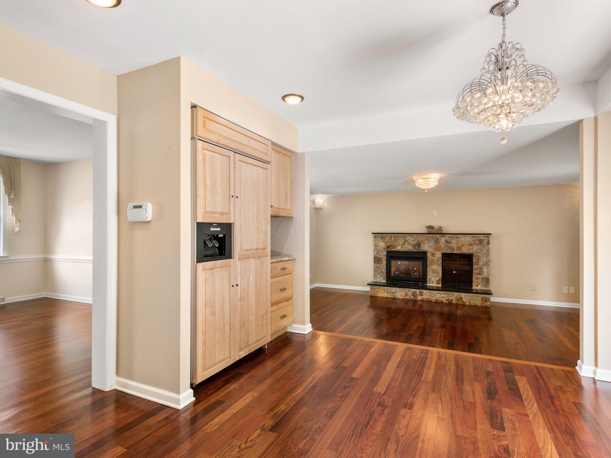 612 Bough Road Exton, PA 19341 - Photo 8 of 40 Volumes of recessed lighting