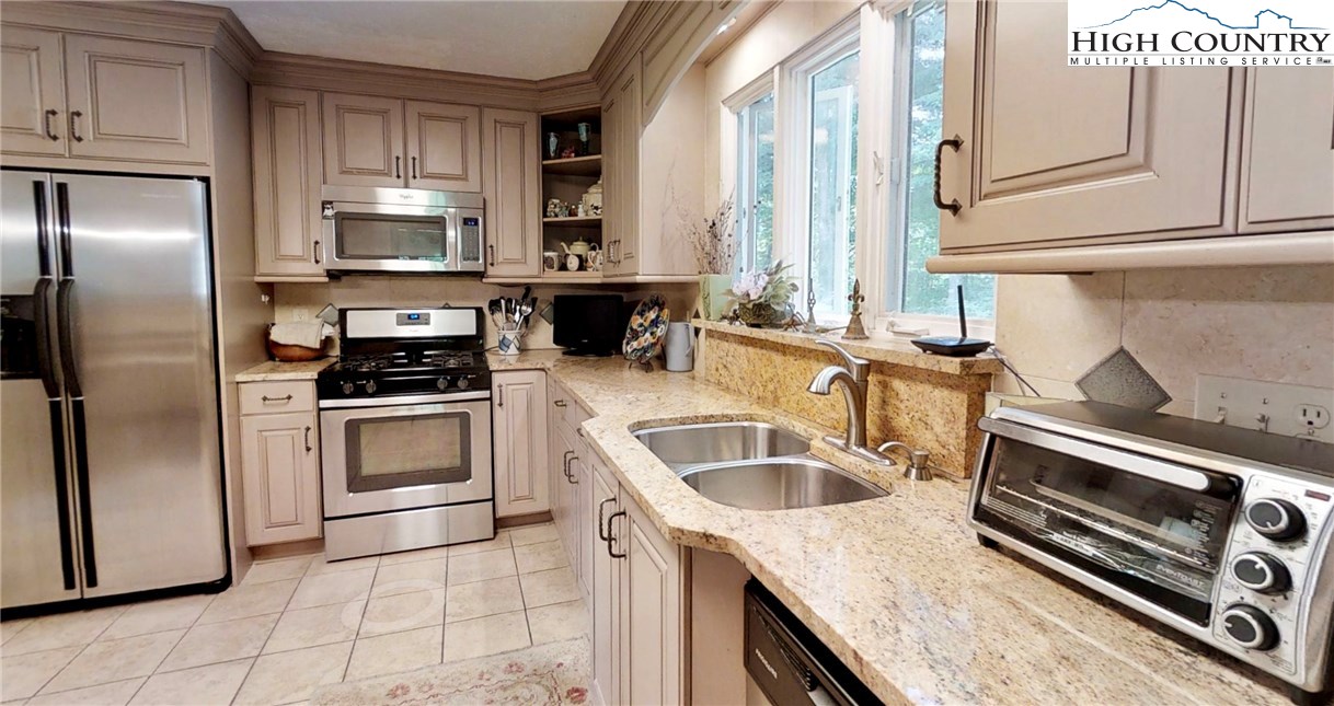 473 Schaffer Road Boone, NC 28607 - Photo 28 of 49 Gallery Image 28