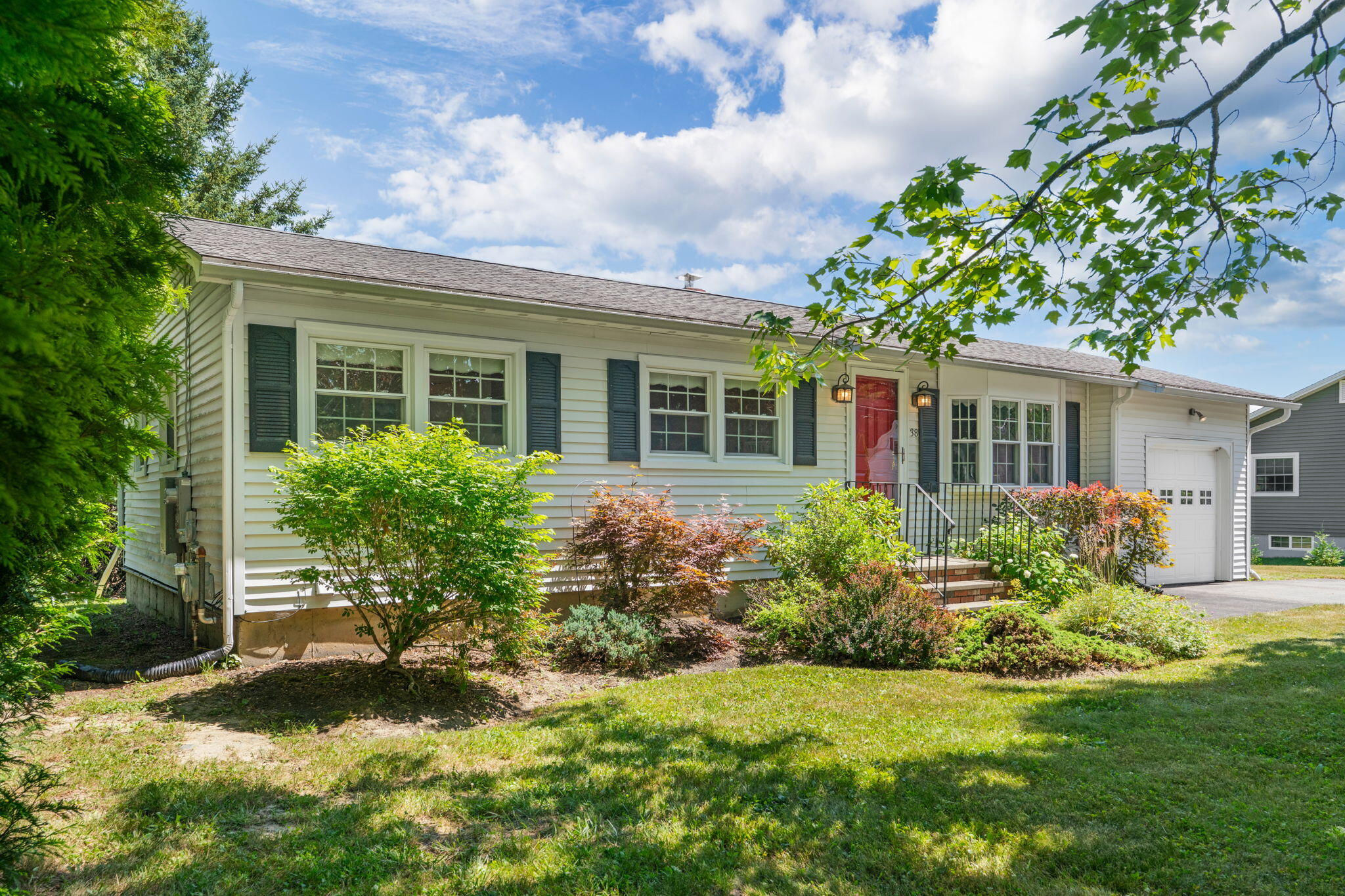 38 Perry Road Hampden, ME 04444 - Photo 2 of 37 27
