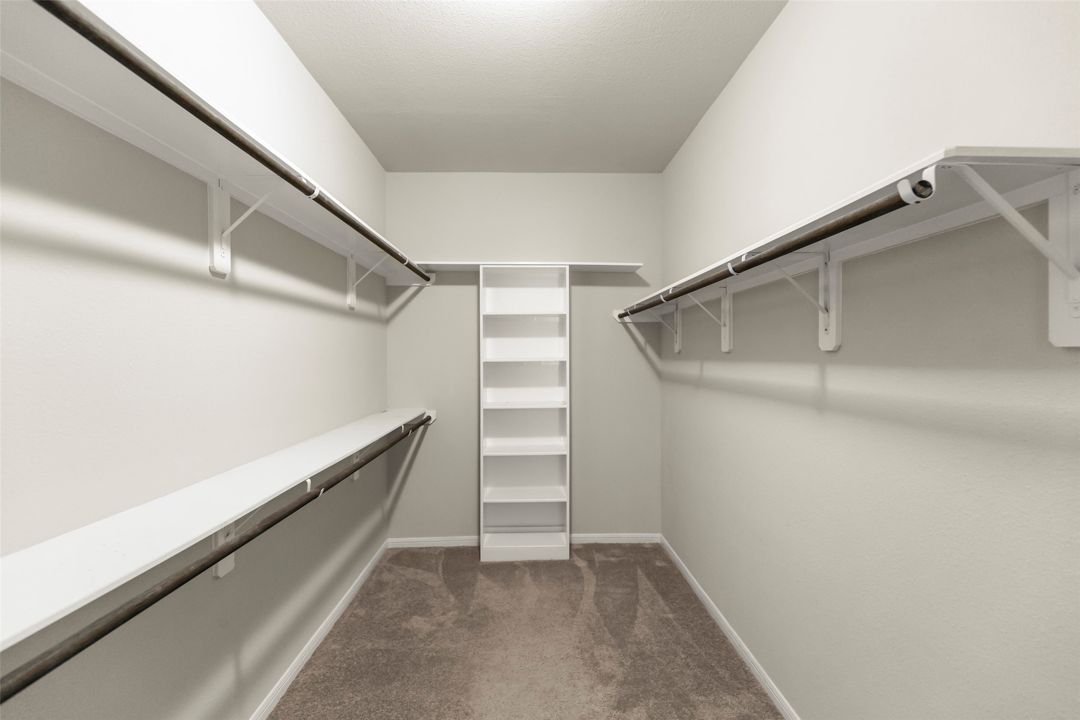 1333 Red Hills Drive Rosharon, TX 77583 - Photo 15 of 29 a view of an empty walk in closet