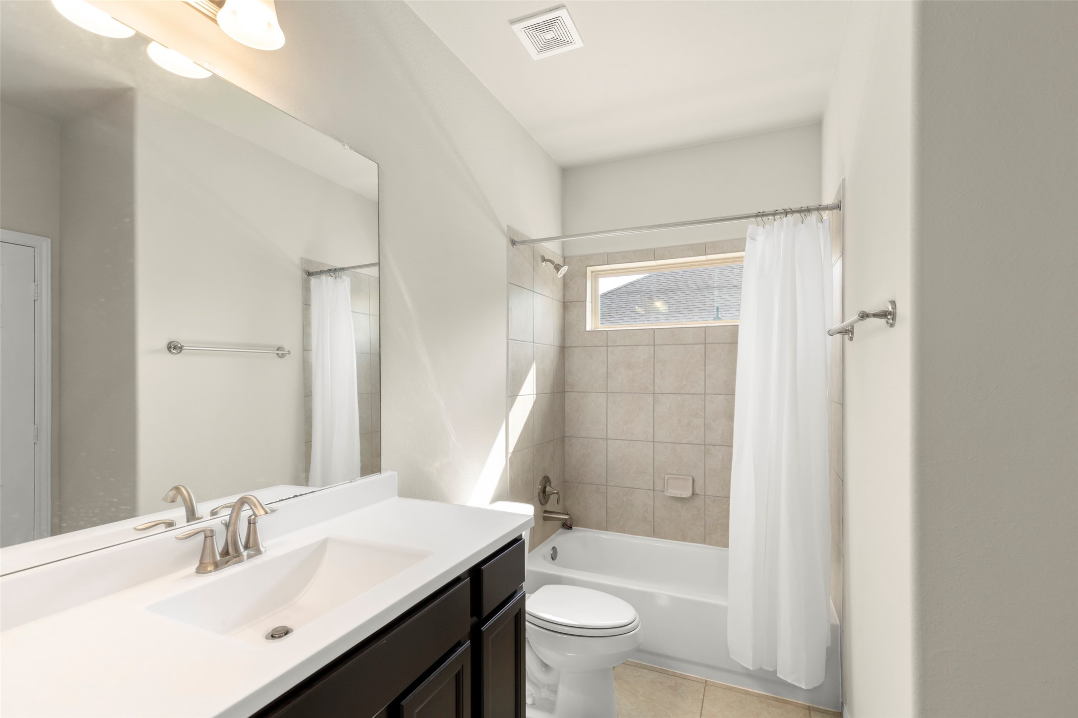 1333 Red Hills Drive Rosharon, TX 77583 - Photo 6 of 29 a bathroom with a sink toilet vanity and shower
