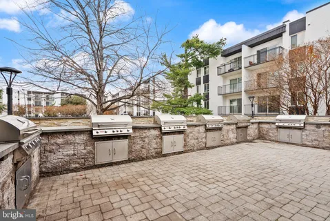 $225,000 | 60 South Van Dorn Street, Unit 306, Alexandria, VA 22304