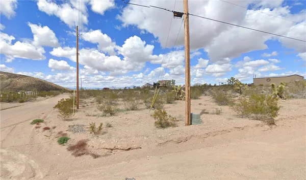 $18,000 | 1716 North Miramar Drive, White Hills, AZ 86445