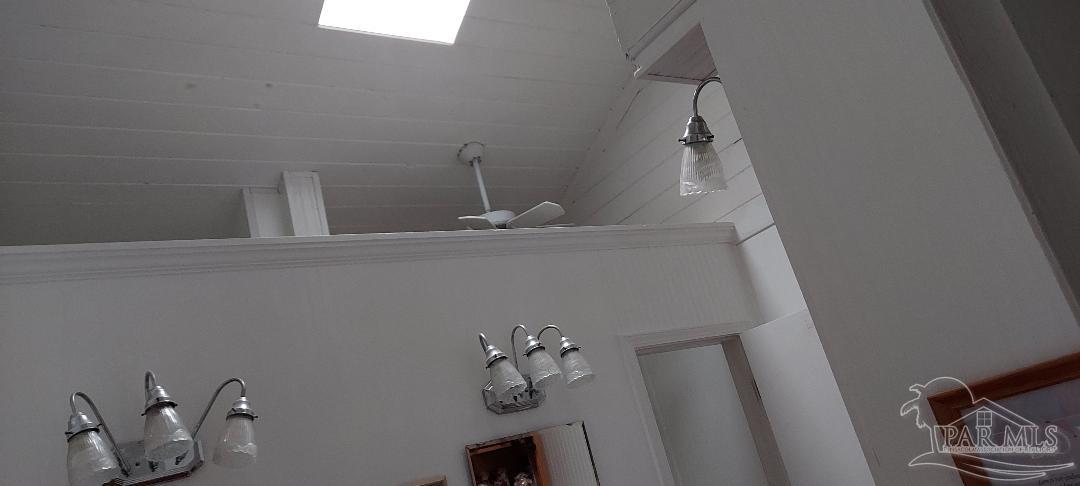 9351 Brunson Road Pensacola, FL 32514 - Photo 19 of 21 Ledging and sky light
