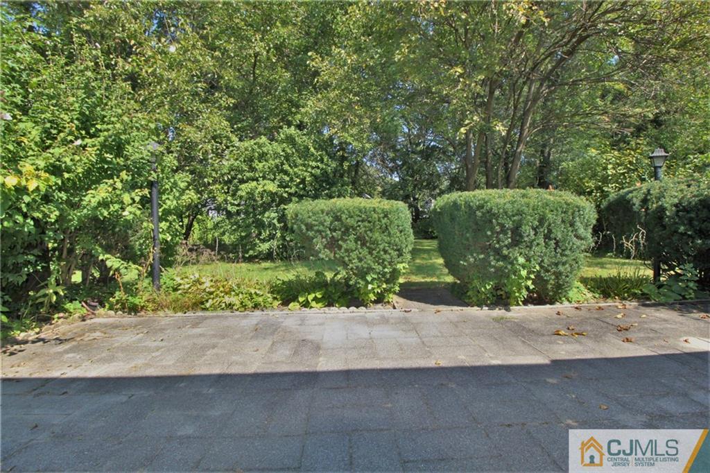 709 Myrtle Road North Brunswick, NJ 08902 - Photo 14 of 16
