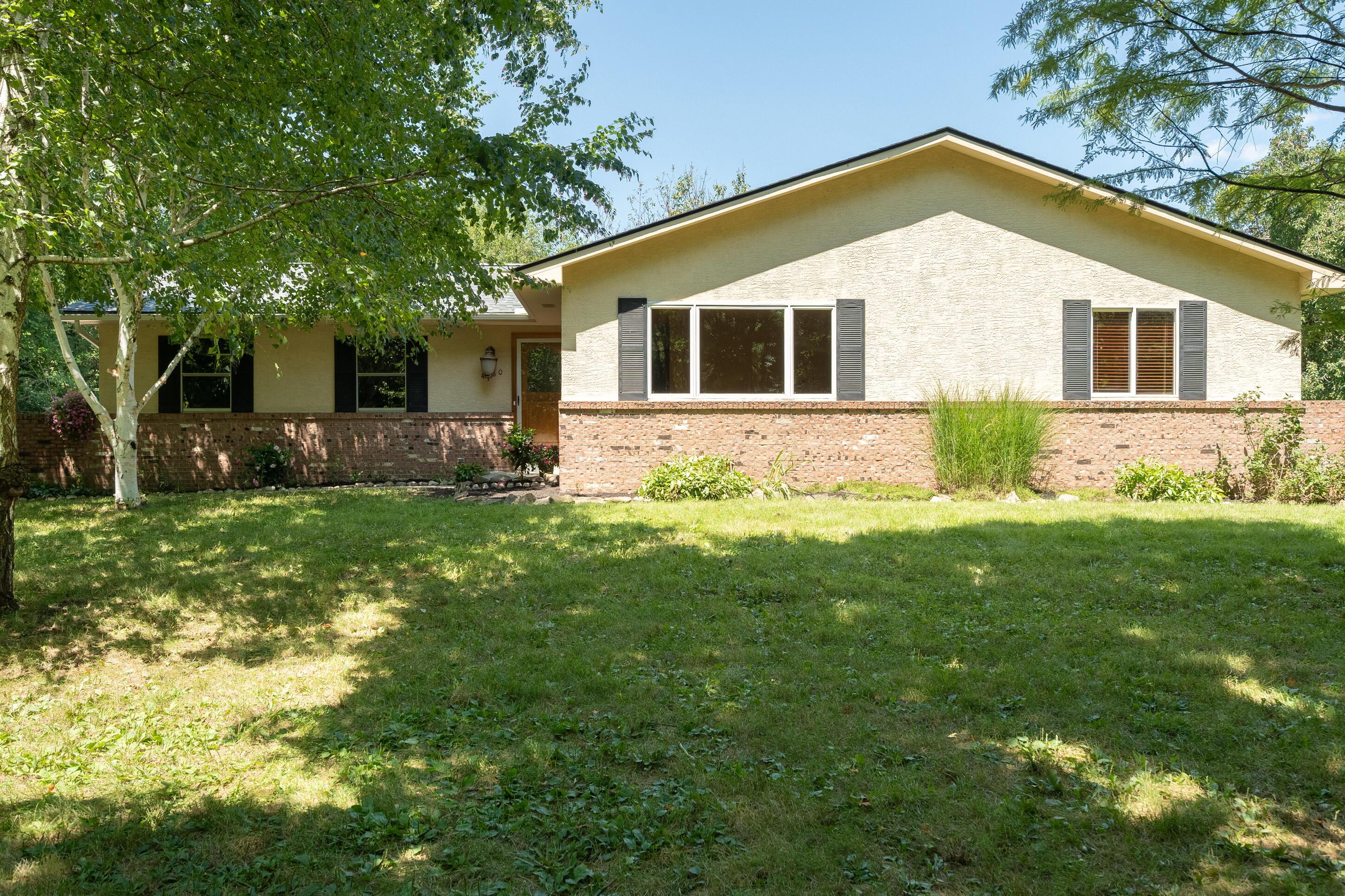 4880 Hayden Run Road Columbus, OH 43016 - Photo 2 of 66 01-64
