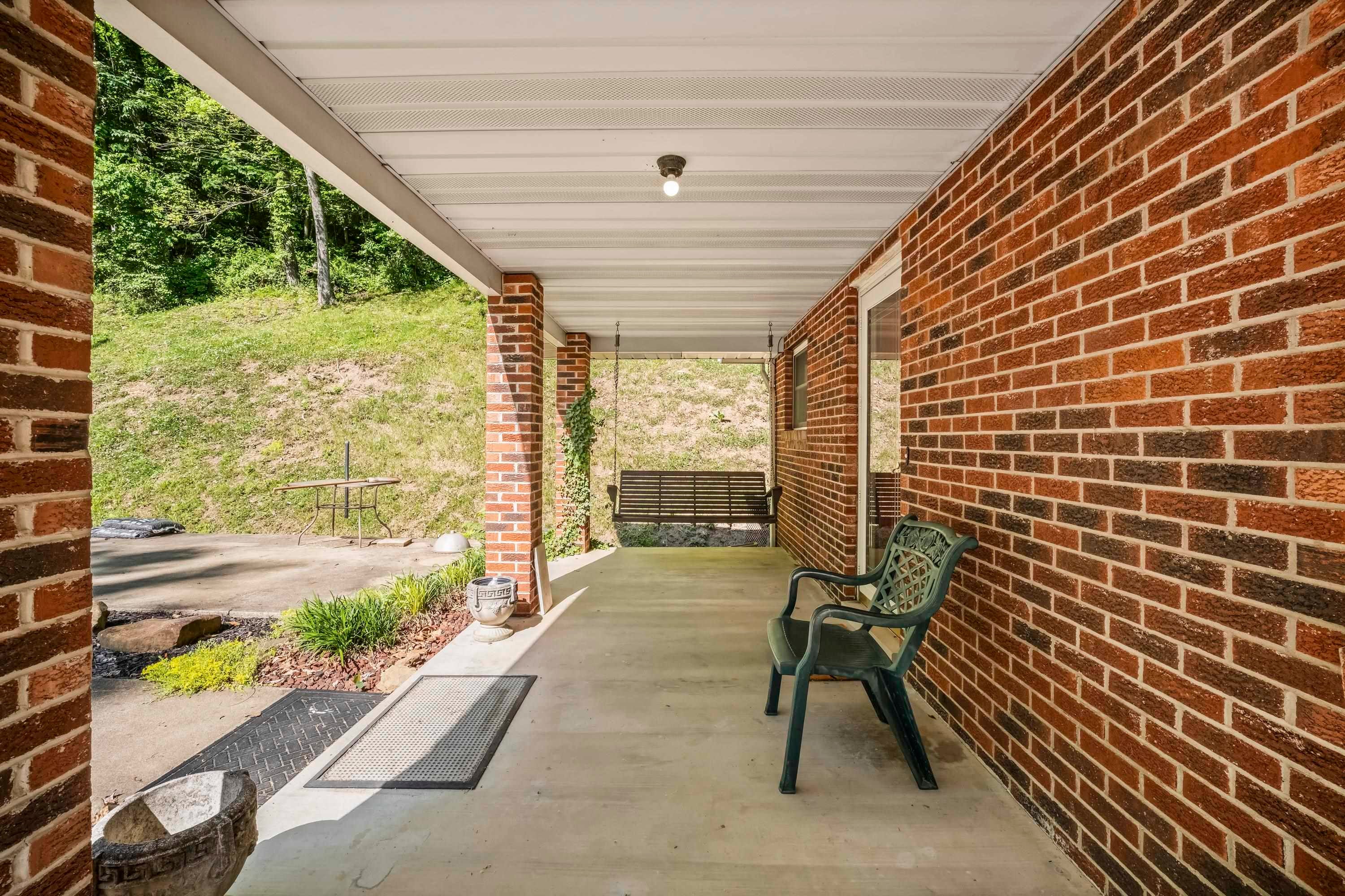 4459 5th Street Road Huntington, WV 25701 - Photo 5 of 30 Gallery Image 5