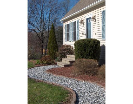 341 Pleasantdale Road Rutland, MA 01543 - Photo 3 of 19