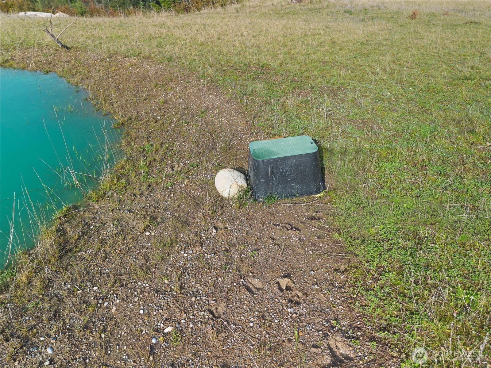 151 East Kingsley Place Belfair, WA 98528 - Photo 17 of 40 a aerial view of a house with a yard