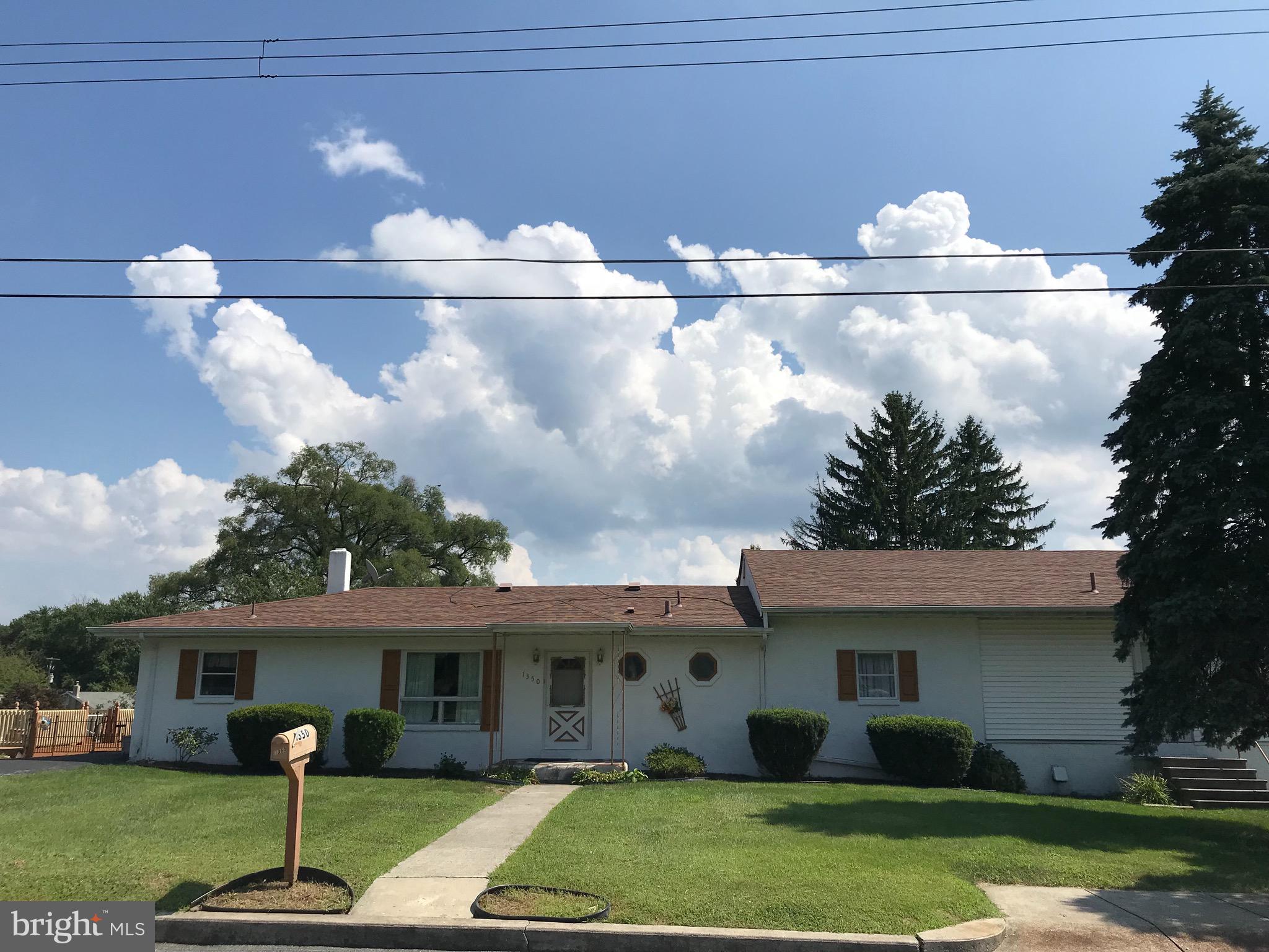 1350 Logan Street Reading, PA 19607 - Photo 4 of 50 Gallery Image 4