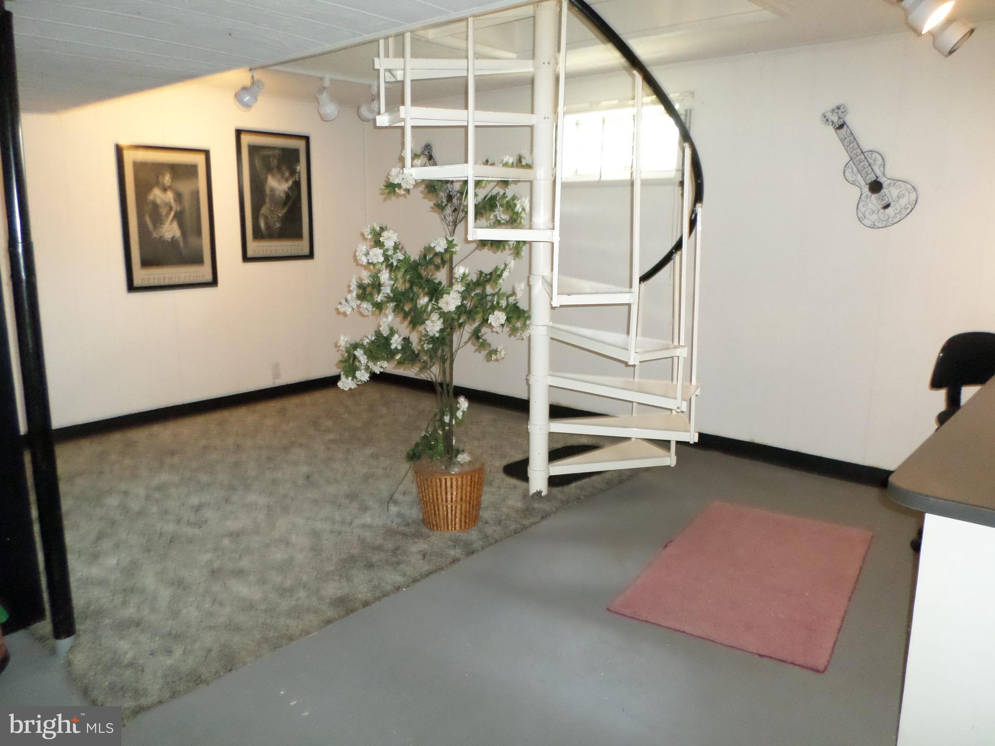 1350 Logan Street Reading, PA 19607 - Photo 43 of 50 Gallery Image 43
