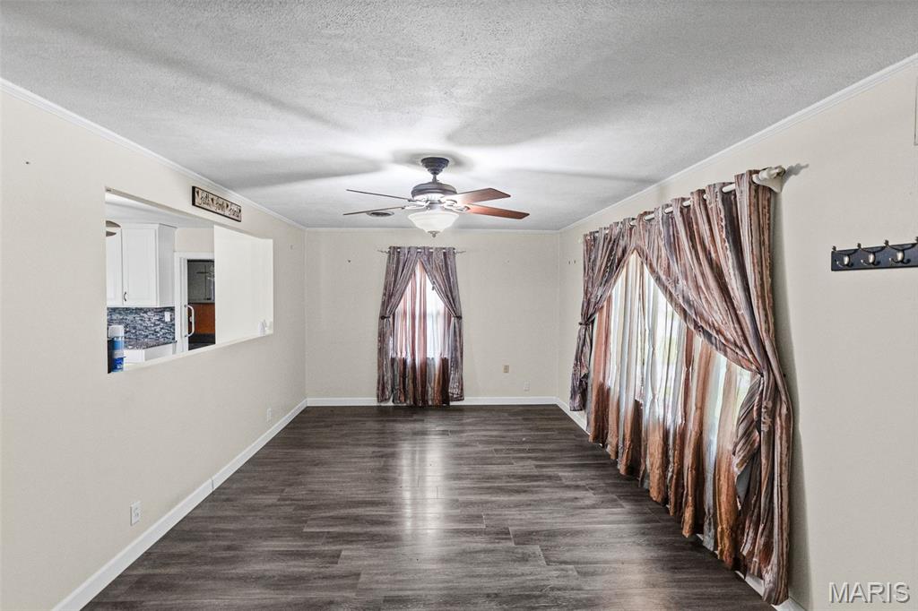 625 Royal Heights Road Belleville, IL 62226 - Photo 6 of 27