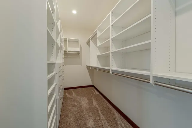 $2,000,000 | 7598 Driftless Rdg Way, Verona, WI 53593