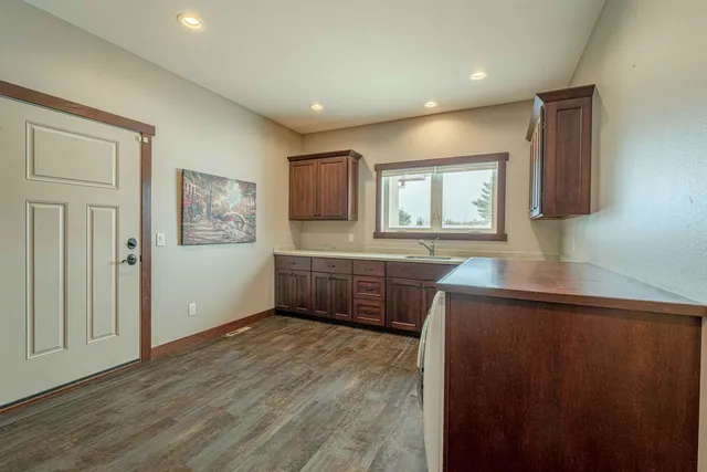 $2,000,000 | 7598 Driftless Rdg Way, Verona, WI 53593